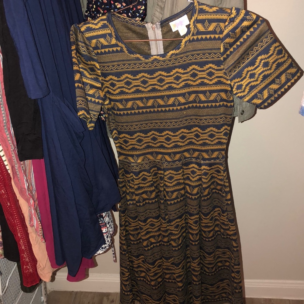 Short sleeved dress